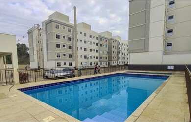 Imagem: O apartamento possui 2 Dormitórios, 1 Banheiro, 1 Vaga na garagem