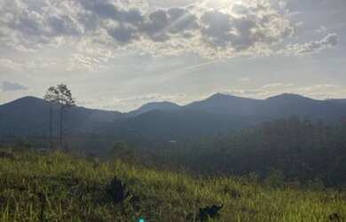 Imagem: O terreno possui 999m² de Área e está localizado em Centro