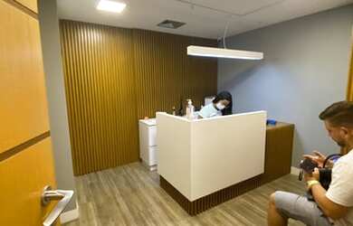 Imagem: O depósito possui 2 Vagas na garagem, 200m² de Área e está