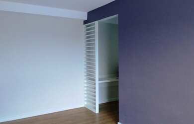 Imagem: O apartamento possui 3 Dormitórios, 1 Banheiro, 2 Vagas na