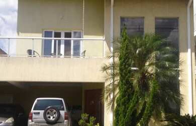 Imagem: A casa em condomínio possui 3 Dormitórios, 3 Banheiros e 268m²