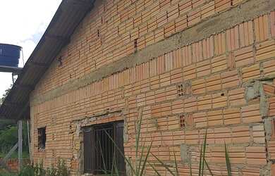 Imagem: A casa possui 2 Dormitórios, 2 Banheiros, 15m² de Área e