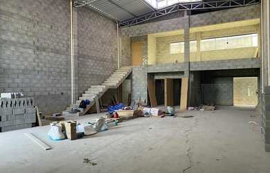 Imagem 1: Galpão com mezanino para locação localizado no Centro - Salto - SP