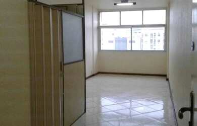 Imagem: O depósito possui 1 Vaga na garagem, 27m² de Área e está