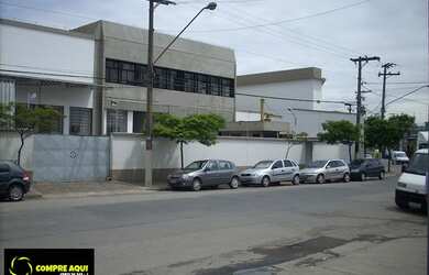 Imagem: O depósito possui 5 Vagas na garagem, 5.400m² de Área e