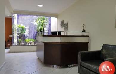 Imagem: O depósito possui 5 Vagas na garagem, 347m² de Área e está