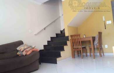 Imagem: A casa possui 2 Dormitórios, 3 Banheiros, 1 Vaga na garagem