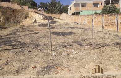 Imagem: O terreno possui 675m² de Área e está localizado em Jardim