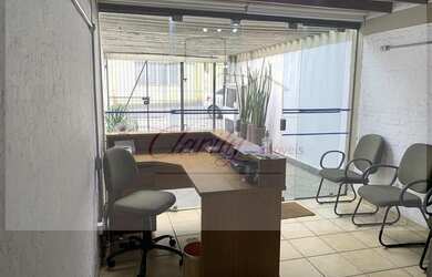 Imagem: O depósito possui 120m² de Área e está localizado em Centro