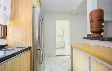 Imagem 16: Sobrado para venda tem 270 metros quadrados com 4 quartos em Sítio Cercado...