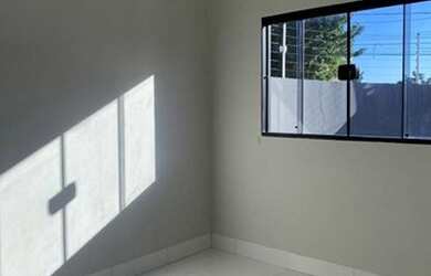 Imagem 5: Venda Casa - 110m2 - 3 dormir. Sdo 1 suíte - Venda 370.000 - Jardim Jockey...