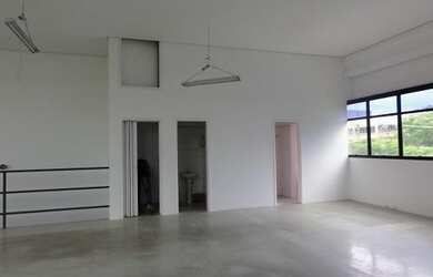 Imagem 8: Galpão em Alphaville tamb. alam Araguaia 903m. Térreo 354m. Dep. 195m....