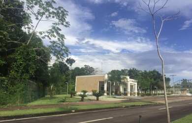 Imagem 1: Lotes em Condomínio fechado