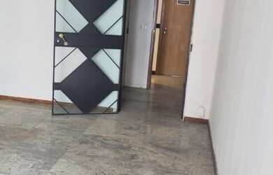 Imagem: O depósito possui 1 Vaga na garagem e 27m² de Área e está