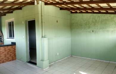 Imagem: O apartamento possui 2 Dormitórios, 1 Banheiro, 2 Vagas na