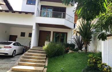 Imagem: A casa em condomínio possui 3 Dormitórios, 4 Banheiros, 4