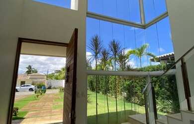 Imagem: A casa em condomínio possui 4 Dormitórios, 5 Banheiros, 5