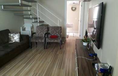 Imagem: A casa possui 3 Dormitórios, 2 Banheiros, 1 Vaga na garagem