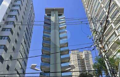 Imagem: O depósito possui 1 Vaga na garagem e 48m² de Área e está