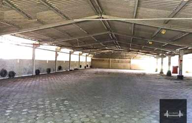 Imagem 6: Terreno plano no Carianos em frente ao antigo aeroporto Hercílio Luz