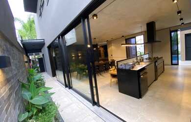 Imagem 9: Casa Condomínio - Urbanova - Residencial Floradas da Serra - 3 Suítes - 425m²