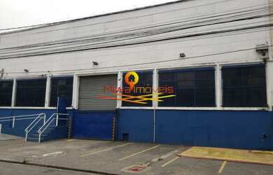 Imagem: O depósito possui 5 Vagas na garagem, 1.196m² de Área e