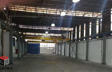 Imagem: O depósito possui 1800m² de Área e está localizado em Vila