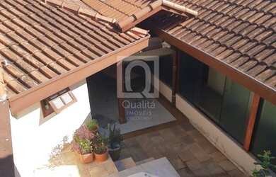 Imagem: A casa em condomínio à venda possui 4 Dormitórios, 5 Banheiros