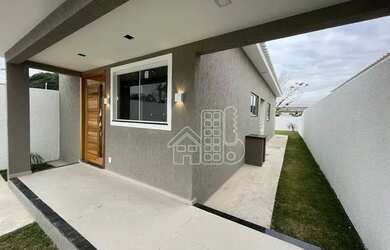 Imagem: A casa possui 2 Dormitórios, 2 Banheiros, 2 Vagas na garagem