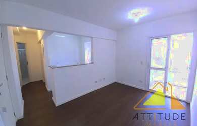 Imagem: O apartamento possui 1 Dormitório, 1 Banheiro, 1 Vaga na garagem