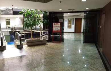 Imagem: O depósito possui 1 Vaga na garagem, 29m² de Área e está