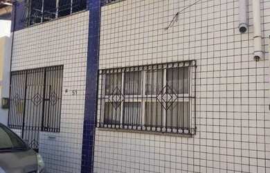 Imagem: A casa possui 4 Dormitórios, 4 Banheiros, 2 Vagas na garagem