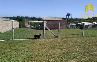 Imagem: A casa em condomínio possui 2 Dormitórios, 1 Banheiro e 750m²