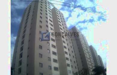 Imagem: O apartamento possui 3 Dormitórios, 1 Banheiro, 1 Vaga na garagem