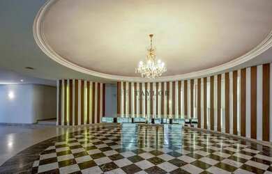 Imagem: O depósito possui 4 Vagas na garagem, 521m² de Área e está