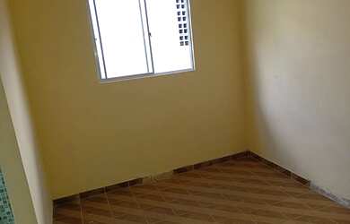 Imagem: A casa possui 1 Dormitório e 1 Banheiro e está localizado