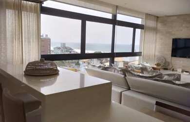 Imagem: O apartamento possui 3 Dormitórios, Acomodam 6 pessoas, 2 Vagas