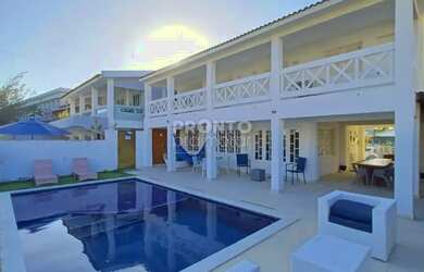 Imagem: A casa em condomínio possui 5 Dormitórios, 4 Banheiros, 2