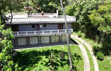 Imagem: Ampla Casa com 05 Suítes à Venda na Região de Santo Antônio