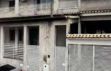 Imagem 15: Duas casas uma por 270,000 e outra por 250,000