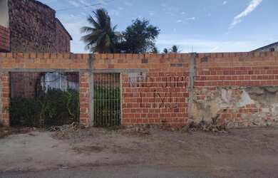 Imagem: O terreno possui 218m² de Área e está localizado em Alagoinhas