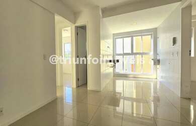 Imagem: O apartamento possui 3 Dormitórios, 1 Banheiro, 1 Vaga na garagem