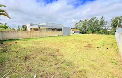 Imagem 5: Terreno à venda em Porangaba-SP, no Condomínio Ninho Verde I, com 450,00...