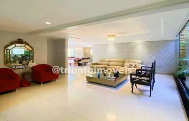 Imagem: A casa possui 3 Dormitórios, 4 Banheiros, 3 Vagas na garagem