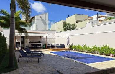 Imagem: A casa em condomínio possui 3 Dormitórios, 3 Banheiros, 4