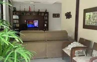 Imagem: A casa em condomínio possui 3 Dormitórios, 3 Banheiros, 2