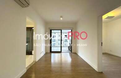 Imagem: O apartamento possui 1 Dormitório, 2 Banheiros, 1 Vaga na garagem