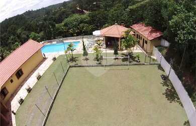 Imagem: A fazenda possui 800m² de Área, Imóvel mobiliado e está