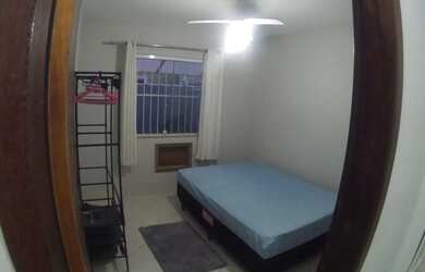 Imagem 10: Temporada ou venda. $150 diaria 2 pessoas. Venda $225 mil