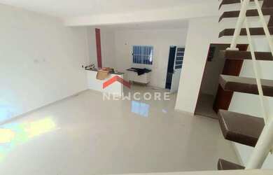 Imagem: A casa possui 2 Dormitórios, 3 Banheiros, 1 Vaga na garagem